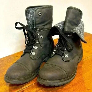 Roxy Combat Boots Lined Size 6.5 Black Fold Down Cozy Warm Lace Up Footwear Cute